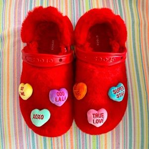 Unisex Crocs women size 8, Men size 6